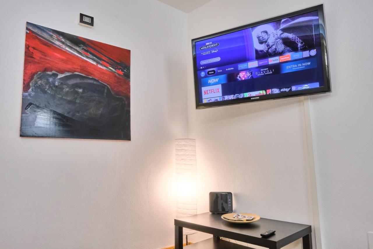 Centro-Lecco Romantico Appartamento Sul Lago Buitenkant foto